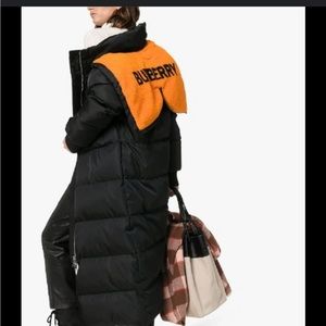 ISO Burberry Clovenstone women’s small or xs. Black long Econyl puffer.